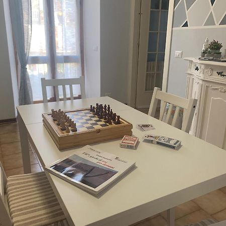 La Casa Del Nonno Apartment Omegna Bagian luar foto