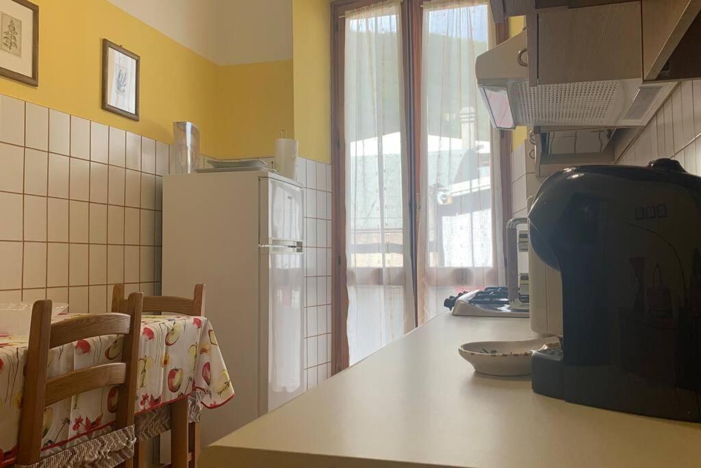 La Casa Del Nonno Apartment Omegna Bagian luar foto