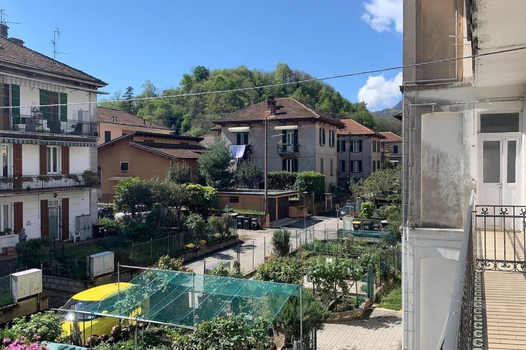 La Casa Del Nonno Apartment Omegna Bagian luar foto